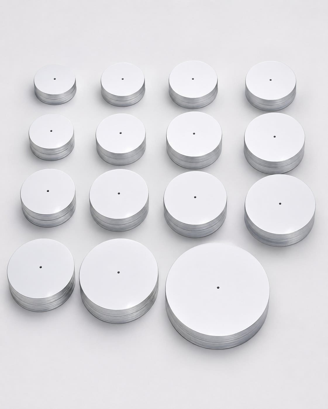 Pre-cut round aluminum blanks in several sizes